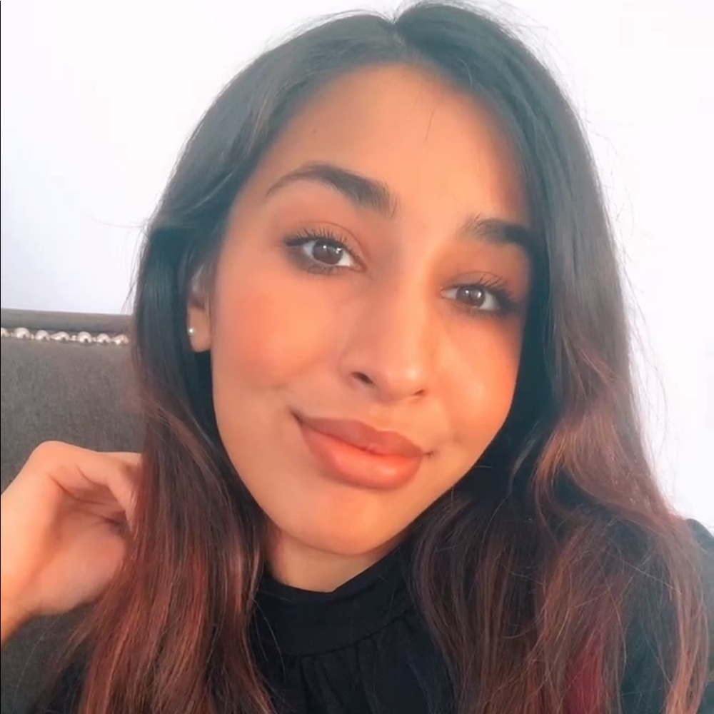 Meet your Posher, Nirali